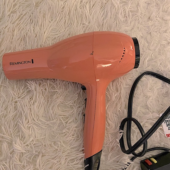 Remington Other - 3 speed light pink Remington blow dryer